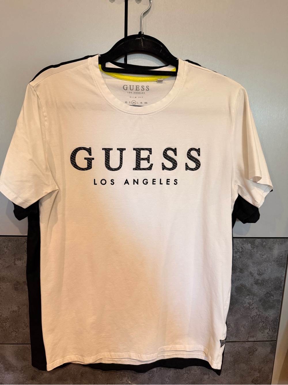 Guess t-shirt